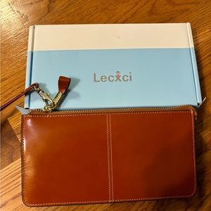Lecxci Wallet - NEW in box